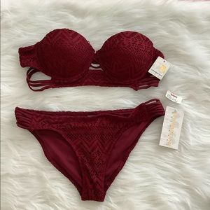 TiniBikini Women’s 2 Pc Swimsuit Burgundy L NWT